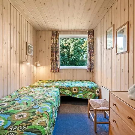 Leani - 150m From The Sea By Interhome